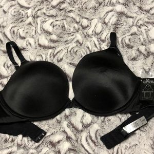 Black push up bra